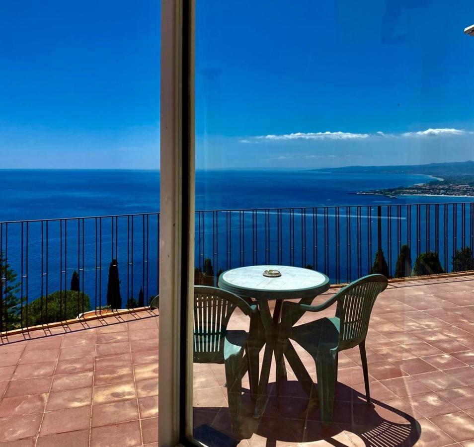 Camere Il Leone Taormina Buitenkant foto
